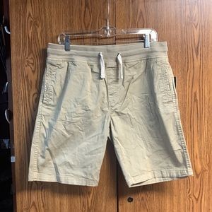 Company Eighty One Khaki Shorts Sz M NWT